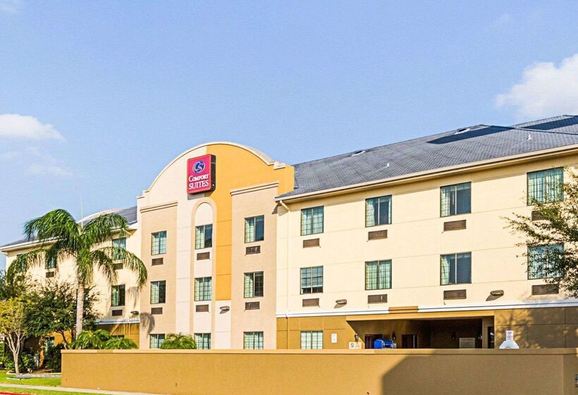 ホテル Comfort Suites At Plaza Mall