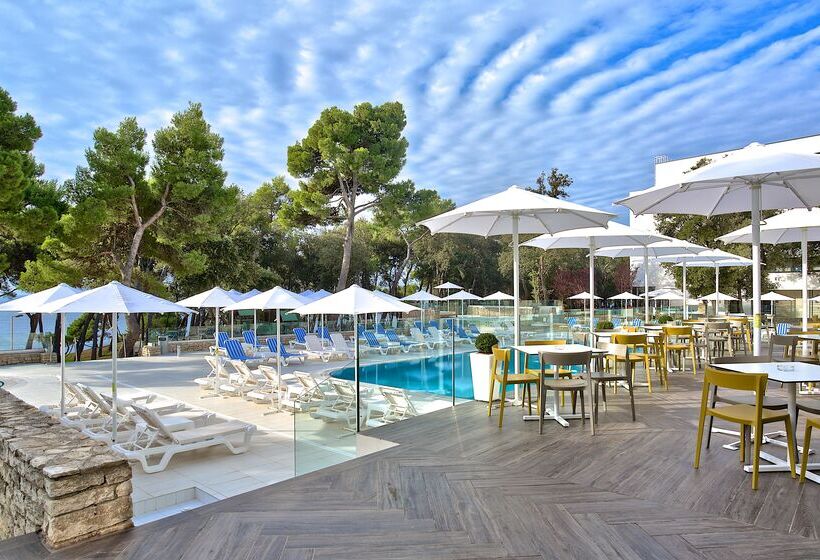 فندق Park Plaza Arena Pula