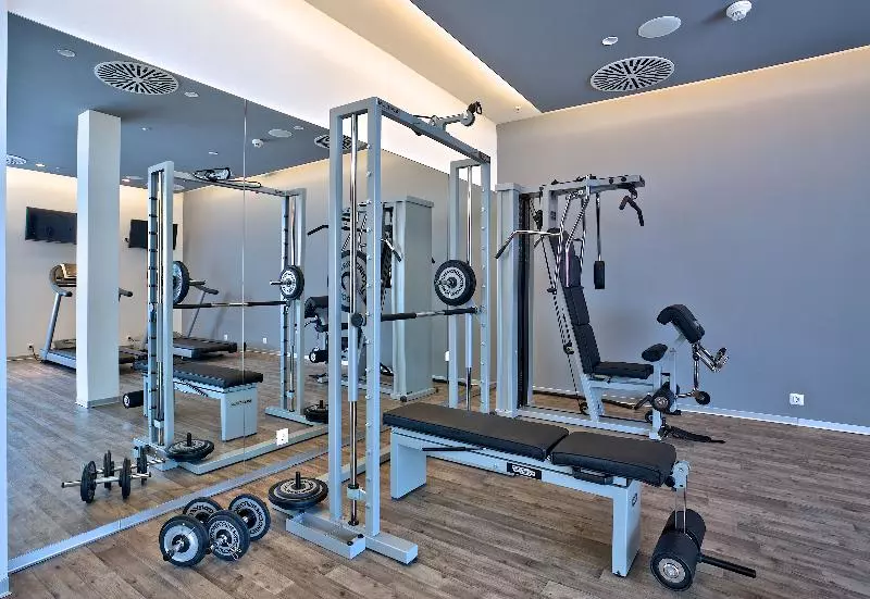 Отель Park Plaza Arena Pula