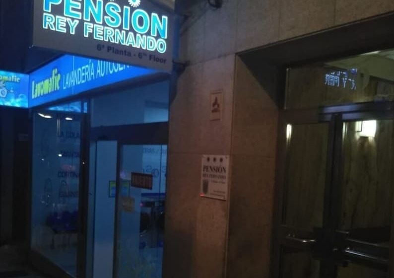 Отель Rey Fernando