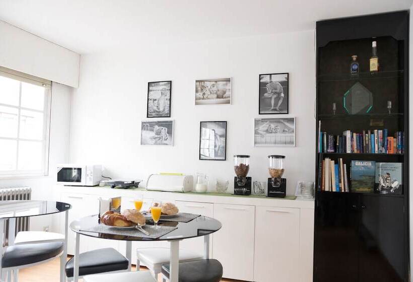 Отель Rey Fernando