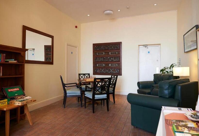 Отель The Chesterhouse