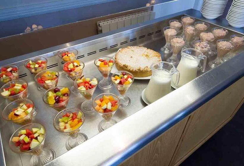 Отель The Chesterhouse