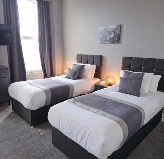 Отель The Chesterhouse