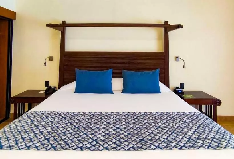 Курорт Catalonia Yucatan Beach - All Inclusive