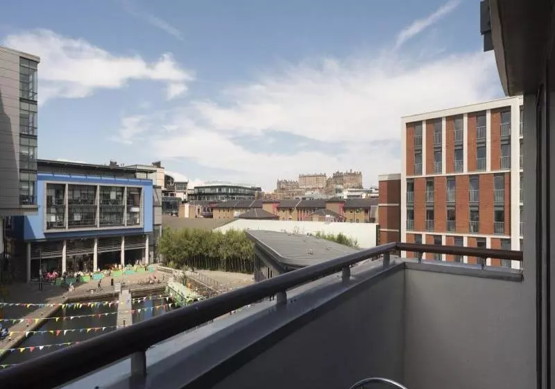 Fountain Court EQ 2 Apartments