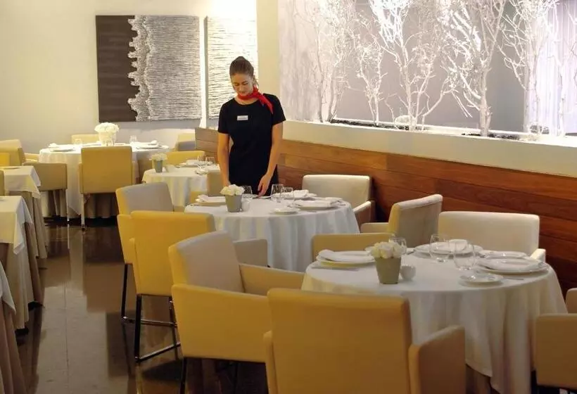 Hotel Catalonia Ramblas 4* Sup