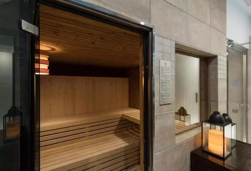 Hotel Catalonia Ramblas 4* Sup