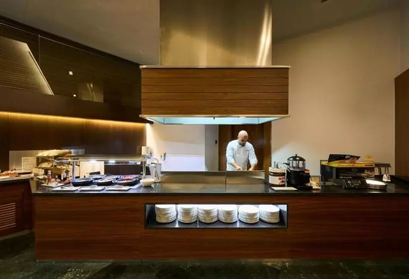 Hotel Catalonia Ramblas 4* Sup