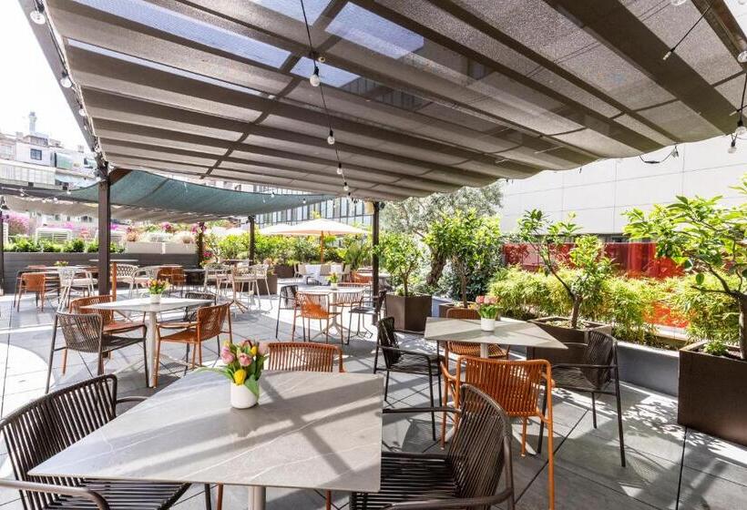 Отель Catalonia Ramblas 4* Sup