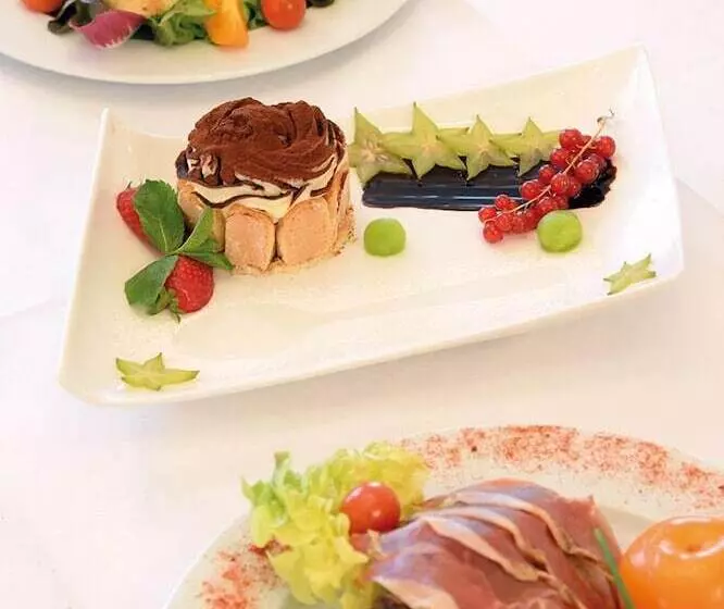 Hotel Gloria Et Avenue