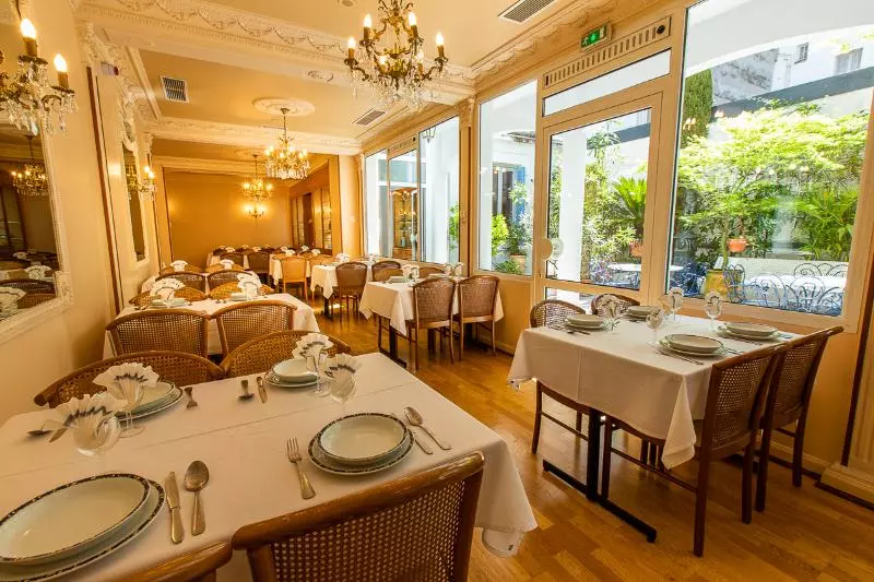 Hotel Gloria Et Avenue