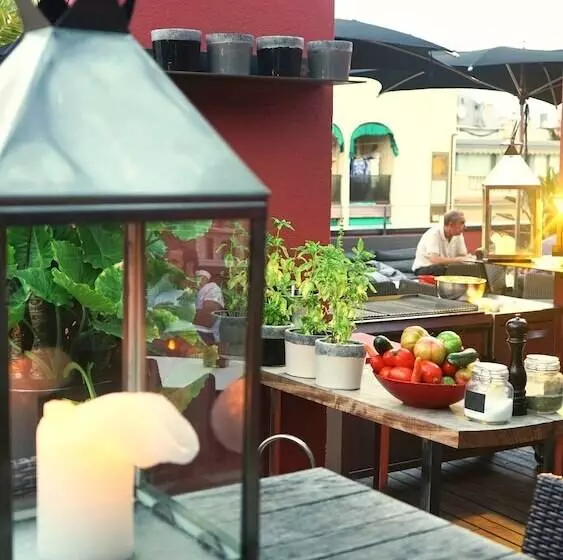 Отель Villa Emilia