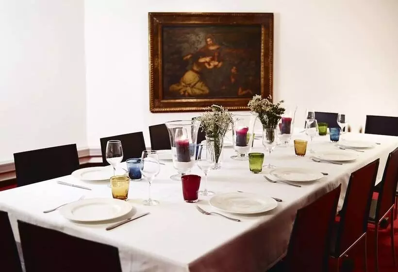 Отель Villa Emilia