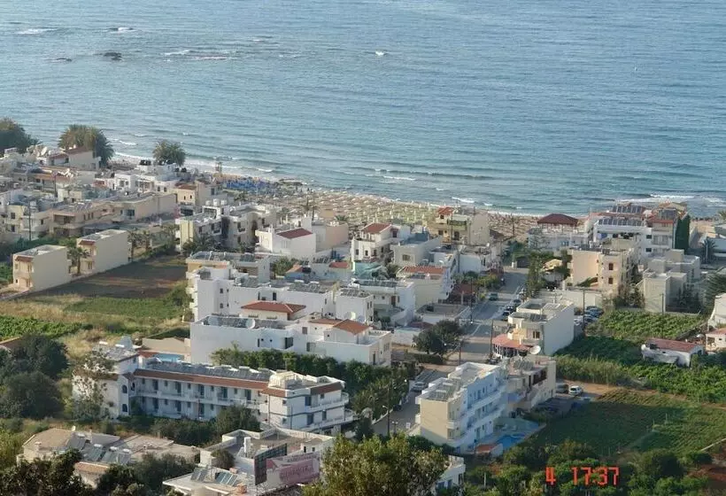 Sunshine Studios & Apartments