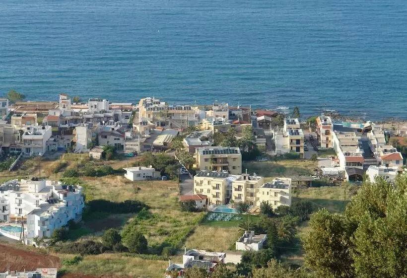 Sunshine Studios & Apartments