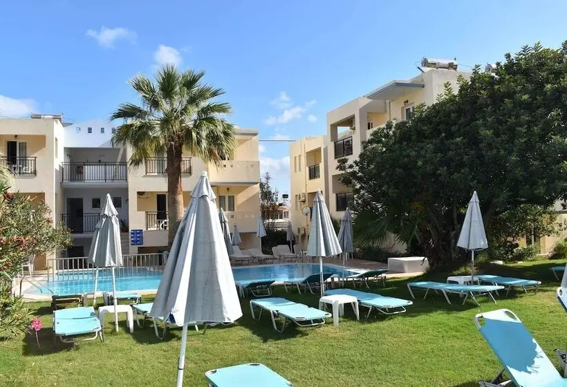 Sunshine Studios & Apartments