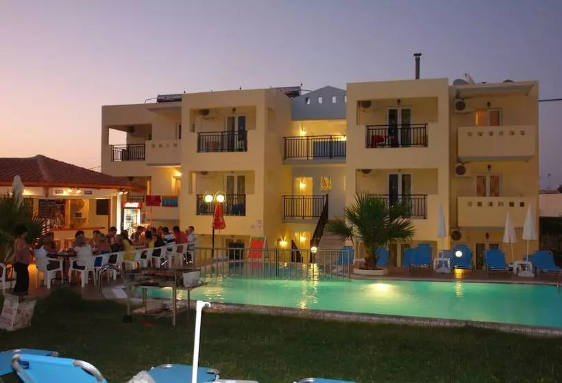 Sunshine Studios & Apartments