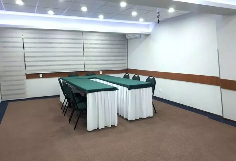 ホテル Crillon Palace