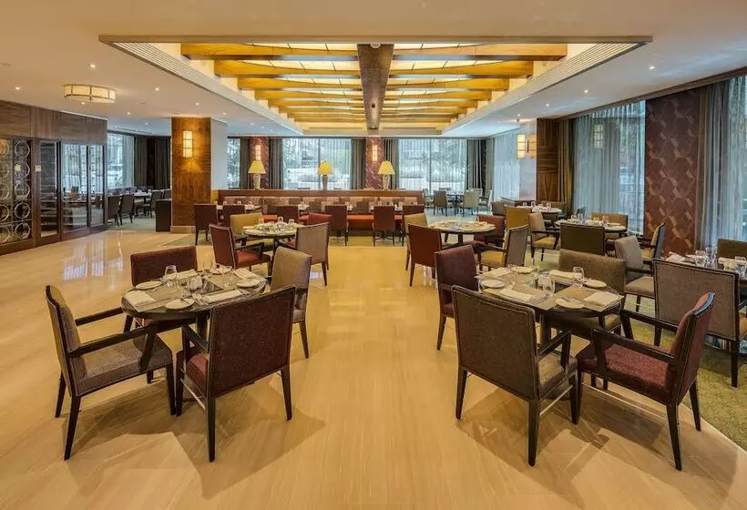 ホテル Divan Ankara