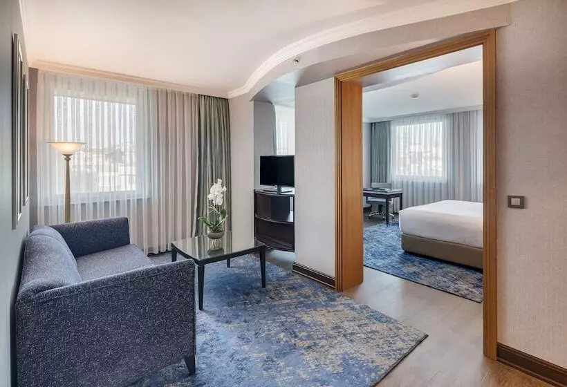 ホテル Divan Ankara