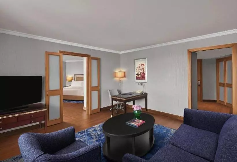 ホテル Divan Ankara