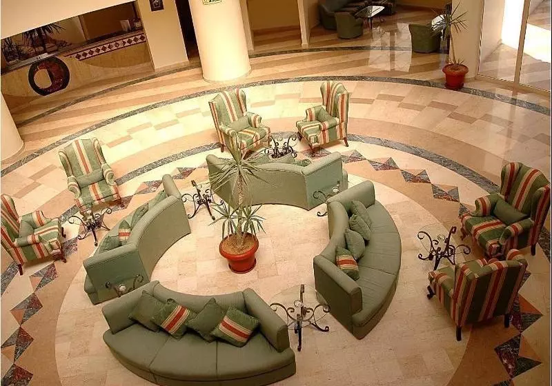 هتل Elaria Beach Resort