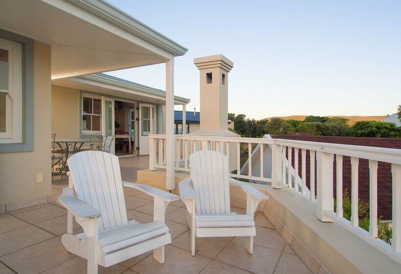 בית מלון כפרי Isola Bella Guest House