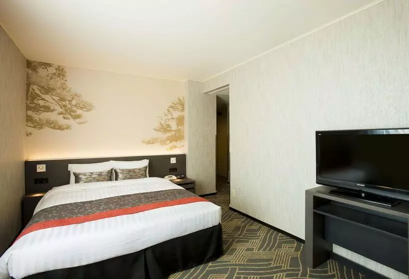 Отель Kanazawa Tokyu