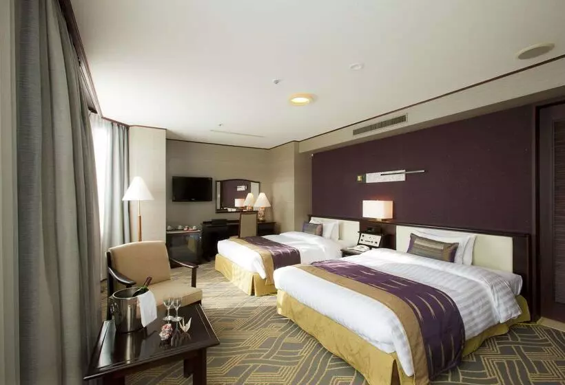 Отель Kanazawa Tokyu