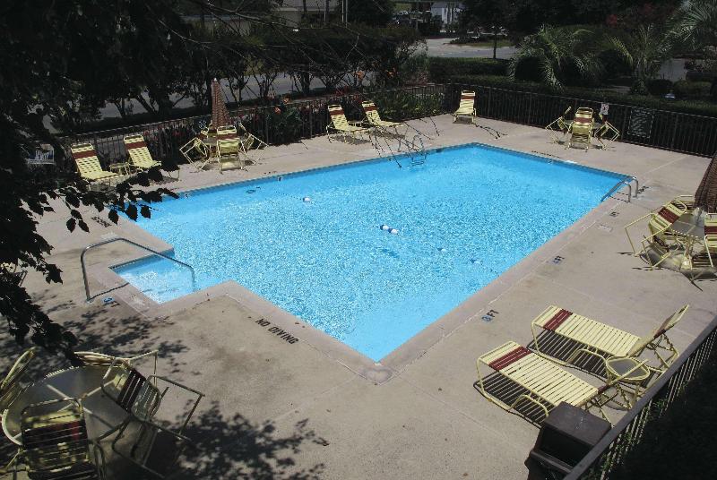 فندق Super 8 By Wyndham Savannah