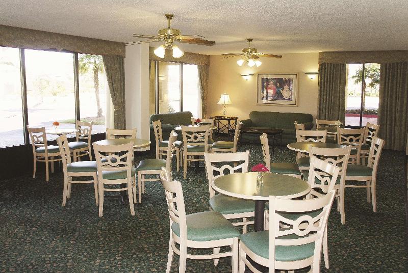 فندق Super 8 By Wyndham Savannah