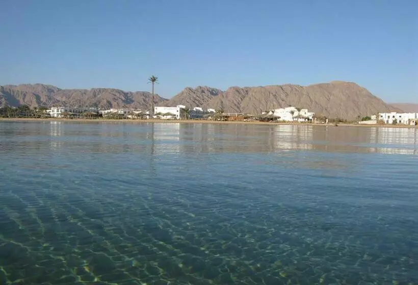 هتل Swisscare Nuweiba Resort