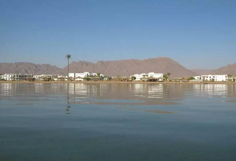 هتل Swisscare Nuweiba Resort