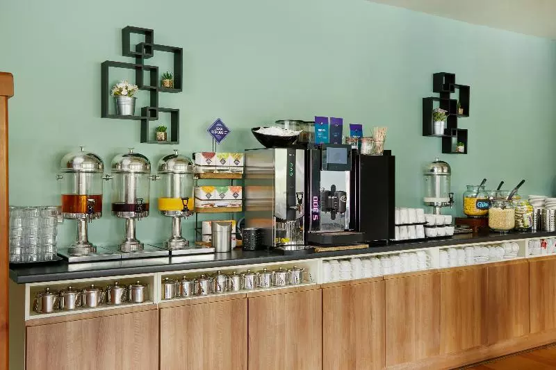 هتل Waterford Marina