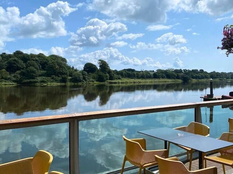 ホテル Waterford Marina