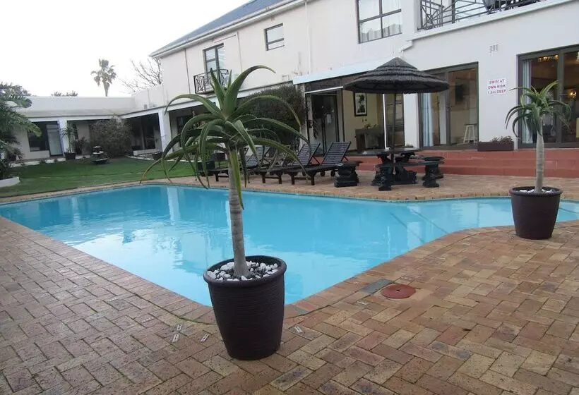 فندق Woodbridge Lodge