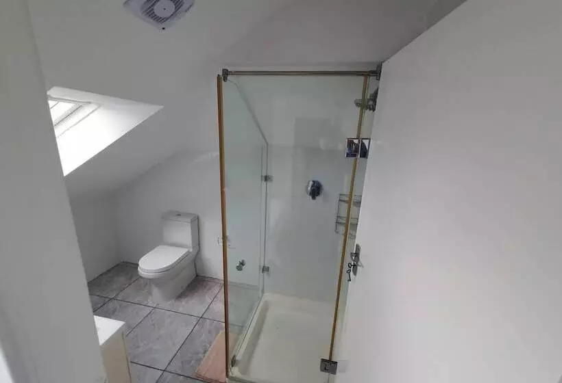 فندق Woodbridge Lodge