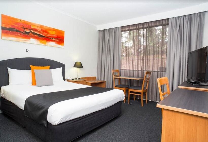 Alpha Hotel Canberra