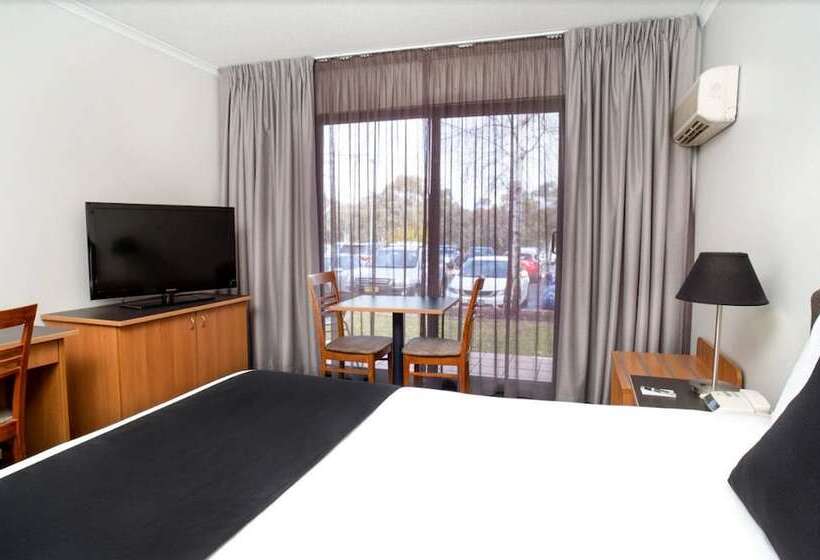 Alpha Hotel Canberra