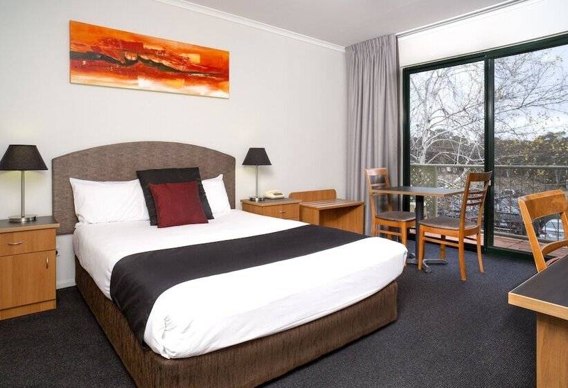 Alpha Hotel Canberra