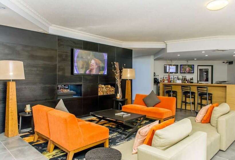 Alpha Hotel Canberra