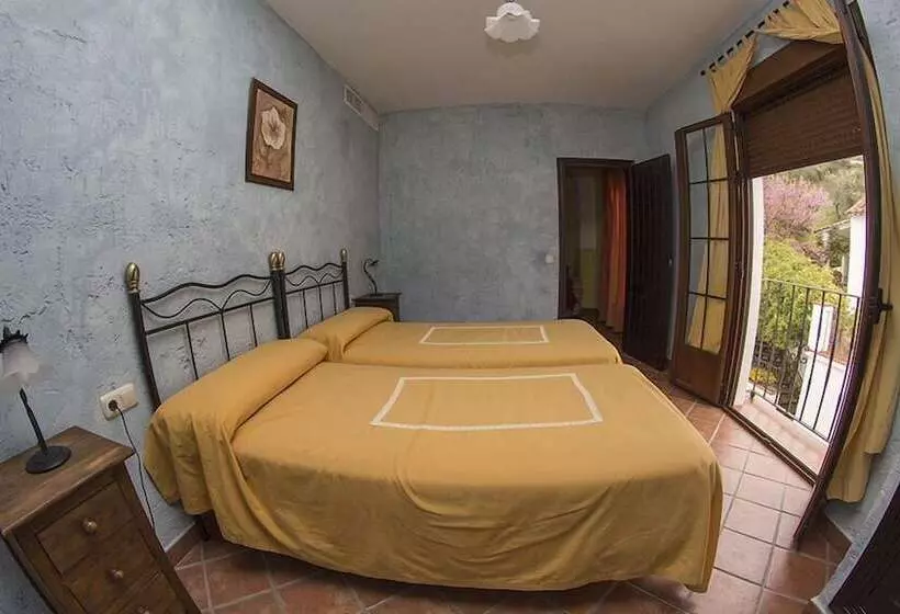 Aparthotel Rural 12 Caños