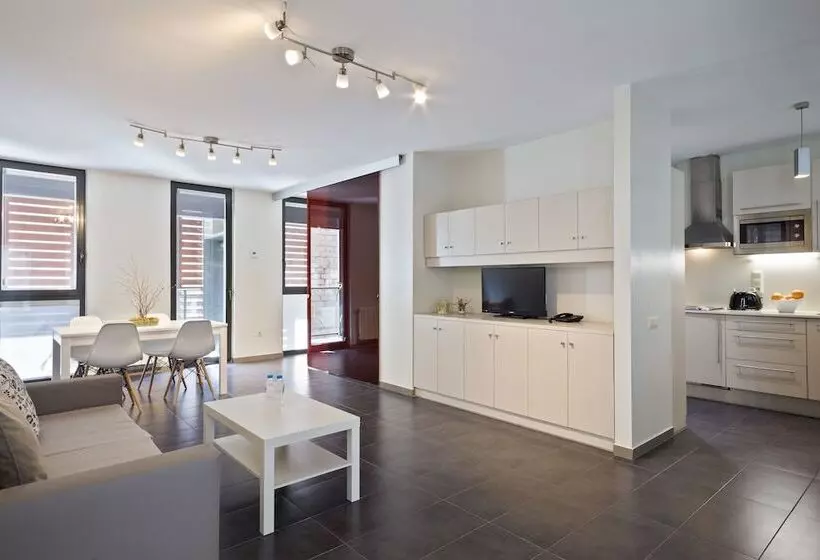 Aparthotel Bcn Montjuic