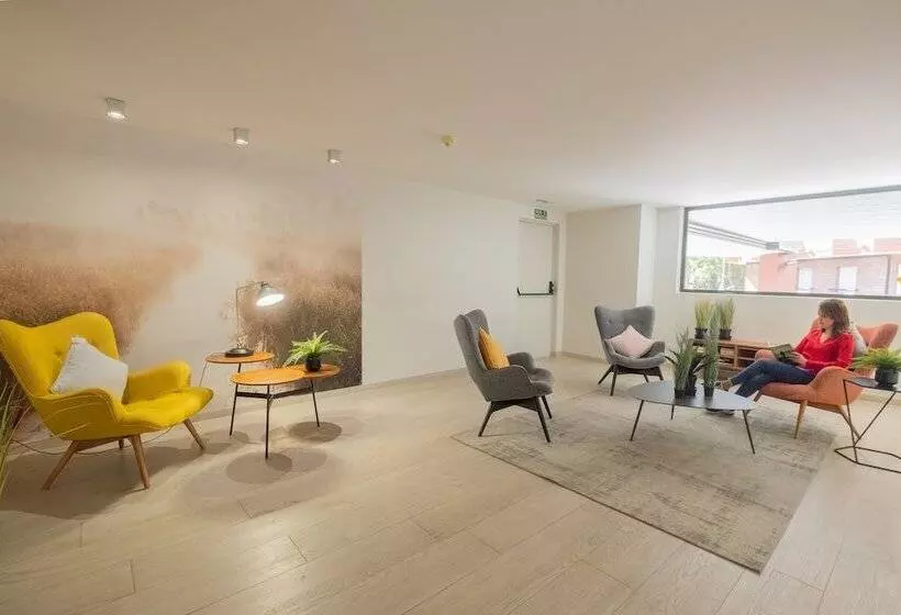 Aparthotel Bcn Montjuic