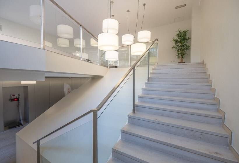 Aparthotel Bcn Montjuic