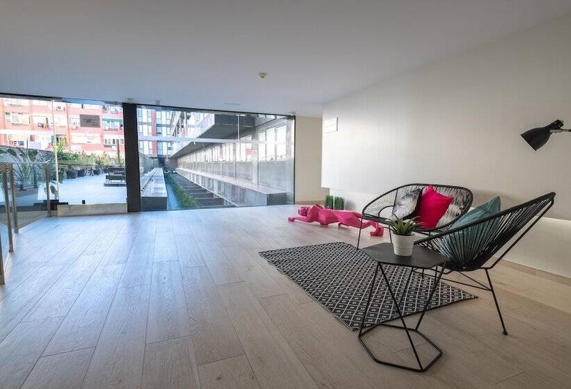 Aparthotel Bcn Montjuic