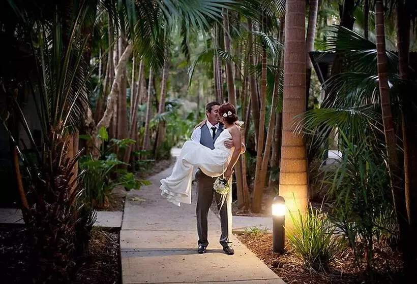 בית מלון כפרי Angourie Resort