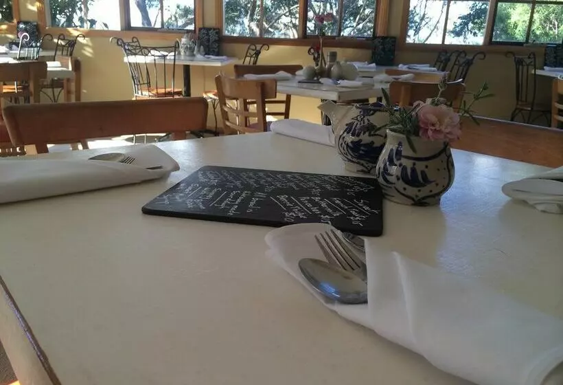 酒店 The Hideaway Retreat