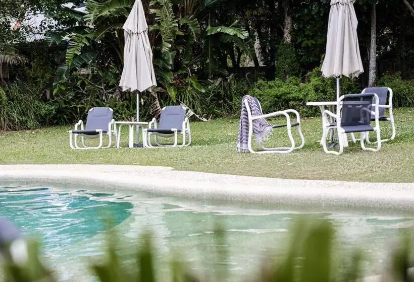 בית מלון כפרי Byron Lakeside Holiday Apartments